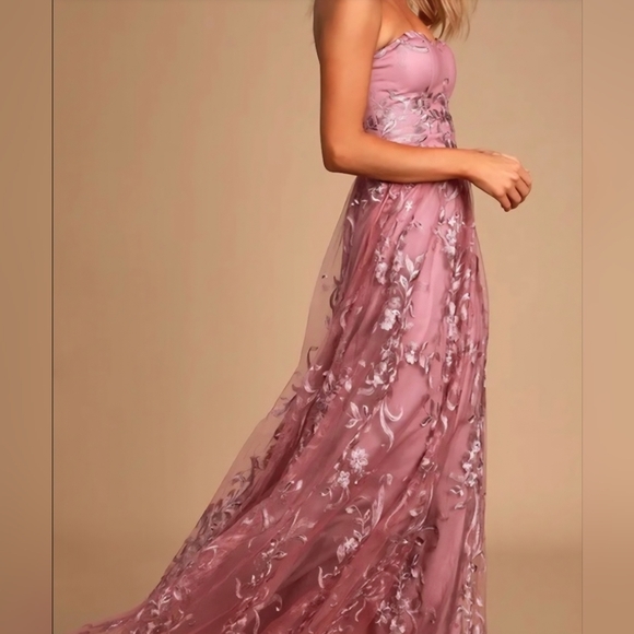 NWT Lulus Andria Mauve Purple Embroidered Strapless Maxi Dress Sz S - Picture 2 of 10